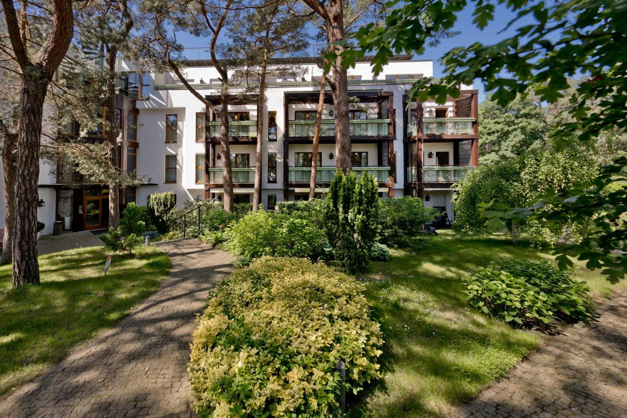 Blueapart Apartamenty Jurata Exteriör bild